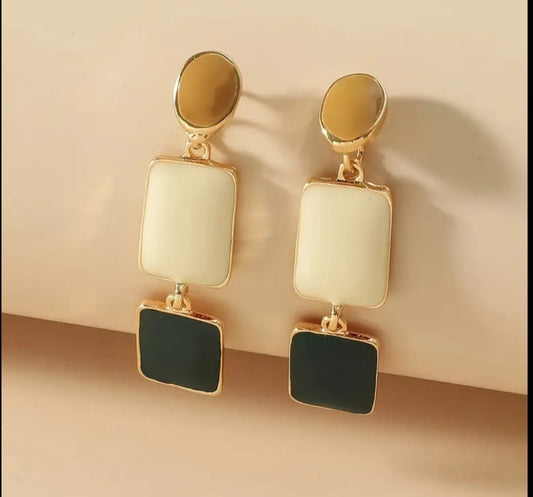 Korean white and green elegant dangle earring for women